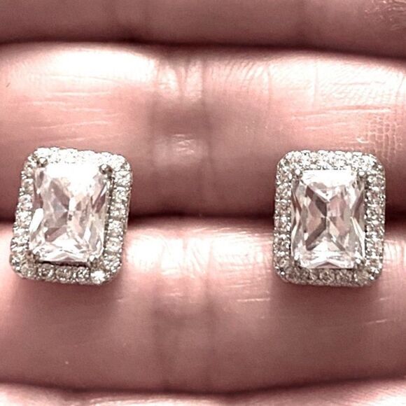 The Cocktail Earrings statement stud earrings - Picture 5 of 6